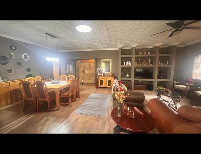 3 BEDROOM HOUSE FOR SALE IN STANDERTON CENTRAL